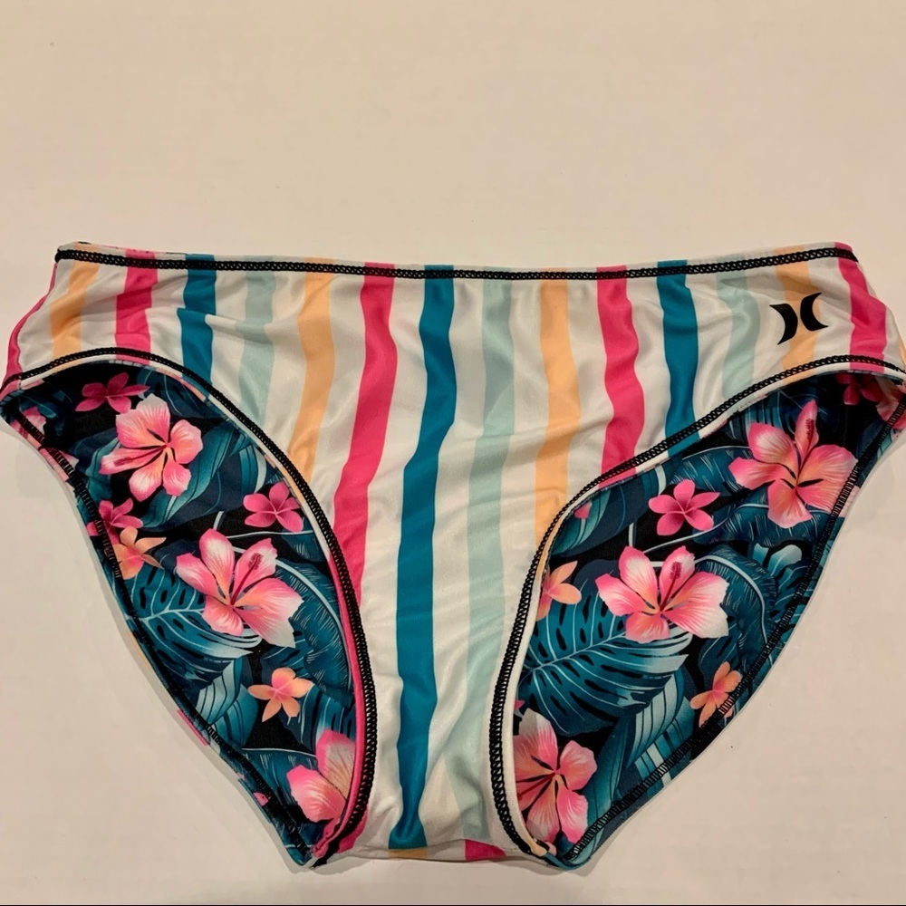 HURLEY Reversible Floral / Stripe Bikini Bottoms - Picture 3 of 5